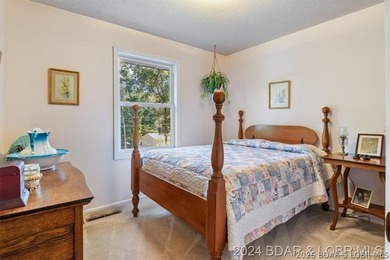 Four connected lots, nearly 2,900 square feet, three full baths - photo 23