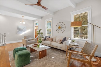 Exceptional live-in investment opportunity in the heart of - photo 3