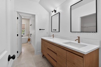 This exceptional second-row ocean home in Sea Pines offers a - photo 28