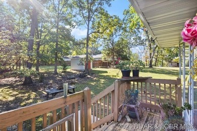 Four connected lots, nearly 2,900 square feet, three full baths - photo 29