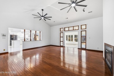 Beautifully updated Spanish style tri-level with an unfinished - photo 31