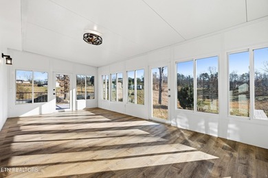 Beautifully updated Spanish style tri-level with an unfinished - photo 32