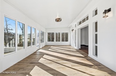 Beautifully updated Spanish style tri-level with an unfinished - photo 33