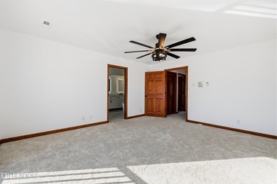 Beautifully updated Spanish style tri-level with an unfinished - photo 36