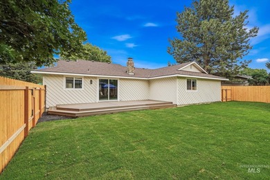 Welcome home to this beautifully updated mid-century home in one - photo 46