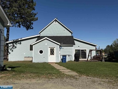 Check out this spacious 3+ bedroom, 2-bath home just minutes - photo 2