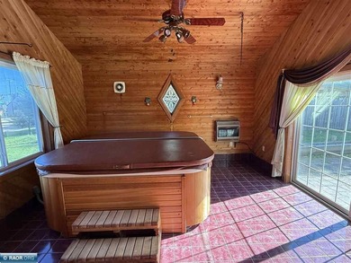 Check out this spacious 3+ bedroom, 2-bath home just minutes - photo 8
