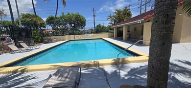 This spacious 2-bedroom, 2-bathroom conveniently located - photo 4