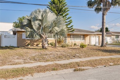 Perfectly positioned in the heart of Clearwater, this - photo 3
