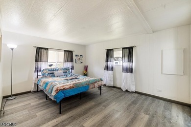NEW PRICE, don't wait! This turnkey home, which includes land - photo 11