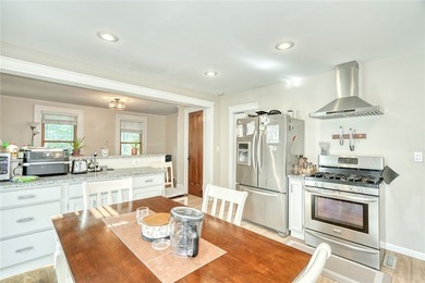 Welcome to 10 Menlo Place! Nestled on one of Rochester's most - photo 19