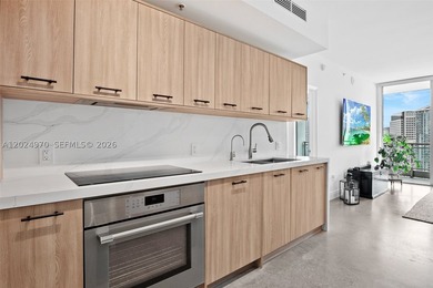 Just completed with a full top-to-bottom renovation, this - photo 20
