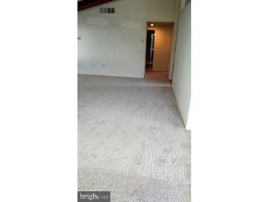 BEST VALUE CO-OP IN MONTGOMERY MUTUAL!  Move-in ready. Freshly - photo 22