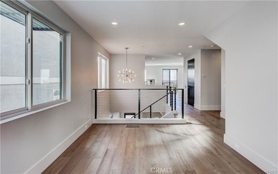 Newer Detached CONTEMPORARY STYLE OCEAN VIEW Town Home! - photo 25