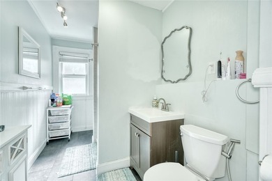 Welcome to 10 Menlo Place! Nestled on one of Rochester's most - photo 28