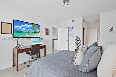 Just completed with a full top-to-bottom renovation, this - photo 28