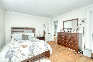 Welcome to 10 Menlo Place! Nestled on one of Rochester's most - photo 33