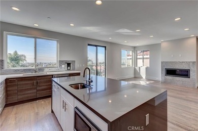 Newer Detached CONTEMPORARY STYLE OCEAN VIEW Town Home! - photo 33