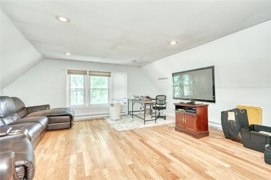 Welcome to 10 Menlo Place! Nestled on one of Rochester's most - photo 34