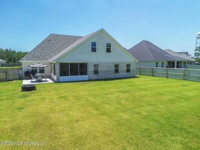 Spacious and beautifully designed 5BR/3BA home in The Enclave at - photo 4