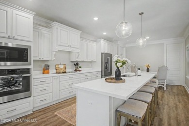 Spacious and beautifully designed 5BR/3BA home in The Enclave at - photo 7