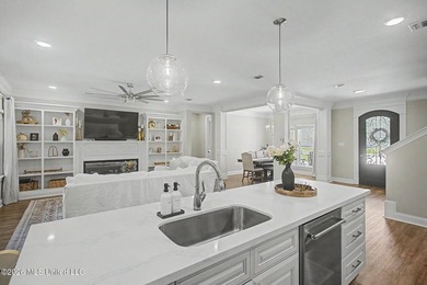 Spacious and beautifully designed 5BR/3BA home in The Enclave at - photo 8