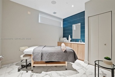 Just completed with a full top-to-bottom renovation, this - photo 40