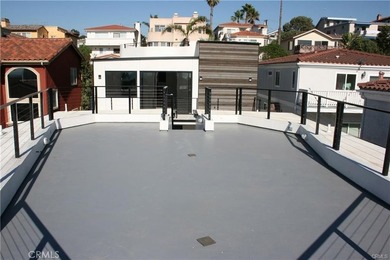 Newer Detached CONTEMPORARY STYLE OCEAN VIEW Town Home! - photo 45