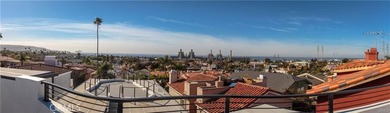 Newer Detached CONTEMPORARY STYLE OCEAN VIEW Town Home! - photo 50