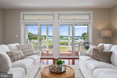 Sunsets, Water Views & Effortless Coastal Living in Hillsmere - photo 5