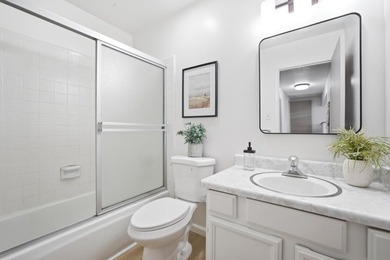 16 Moneta Court offers the perfect blend of comfort, flexibility - photo 10