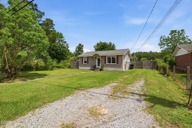 This charming, affordable two bedroom cottage brings easy living - photo 4
