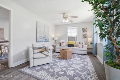 This charming, affordable two bedroom cottage brings easy living - photo 7