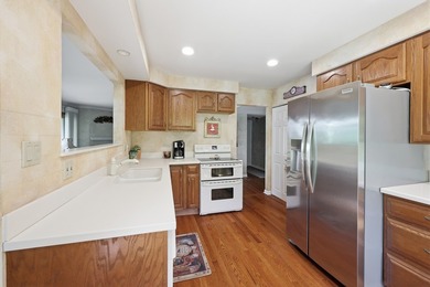 PREMIUM LAKE FRONT LOCATION IN BEAUTIFUL LAKE BARRINGTON SHORES! - photo 12
