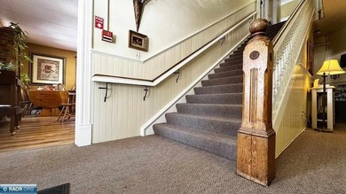 Retreat To Renowned Historic Bed & Breakfast, Vermilion Park Inn - photo 2
