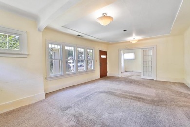 A classic Craftsman brimming with character, this 3-bedroom - photo 3