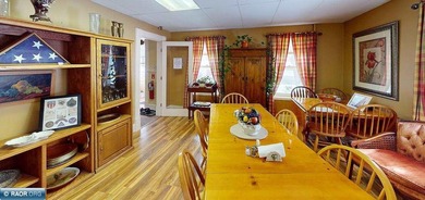 Retreat To Renowned Historic Bed & Breakfast, Vermilion Park Inn - photo 4