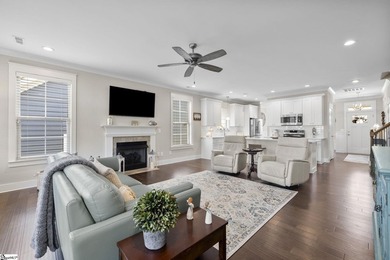 The highly sought-after Stillwaters of Lake Robinson offers more - photo 16