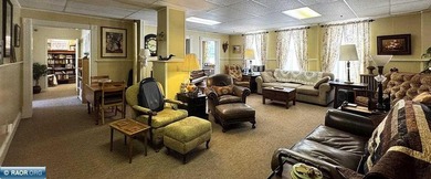 Retreat To Renowned Historic Bed & Breakfast, Vermilion Park Inn - photo 7