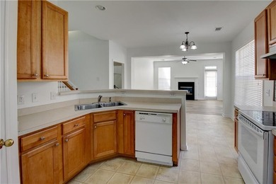 Charminig 3 bedroom / 2.5 bathroom traditional styled home is - photo 9