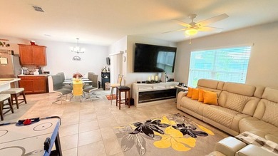 Welcome to this very well kept four-bedroom, two-bathroom - photo 10