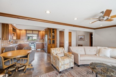 Executive Lake Front Estate - photo 10