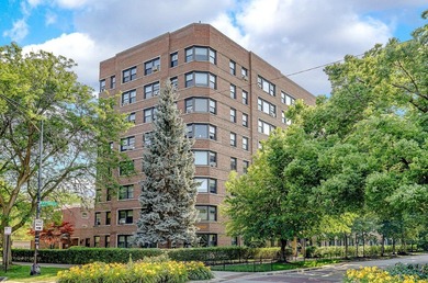 Lake Michigan - Cook County Condo For Sale in Chicago Illinois