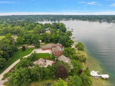 **Stunning Walnut Lake Waterfront on Cove Lane** Welcome to 130 - photo 16