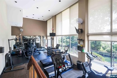 Corner end unit! Spacious two-bedroom, two-bathroom residence in - photo 18