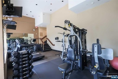 Corner end unit! Spacious two-bedroom, two-bathroom residence in - photo 19