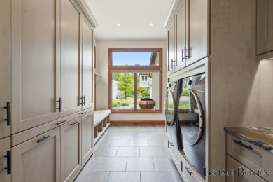 Executive Lake Front Estate - photo 24