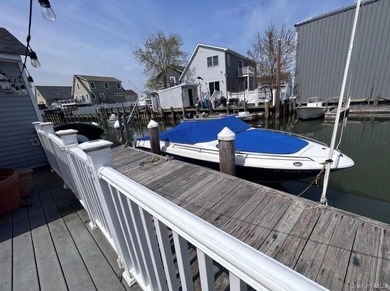 Rare South Bellmore Waterfront Opportunity! This meticulously - photo 23