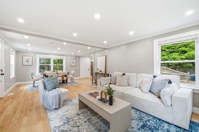 Welcome to this beautifully newly renovated lakeview home in one - photo 5