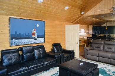 Bass Lake Cabin on a large lot - photo 10